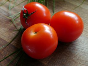 トマト栽培で自動潅水するメリットを解説 – SenSprout(センスプラウト)